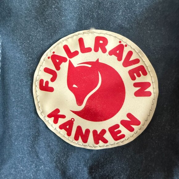 Fjallraven Kanken Classic Backpack Bag Unisex Blue Hiking Retro Everyday main image 6